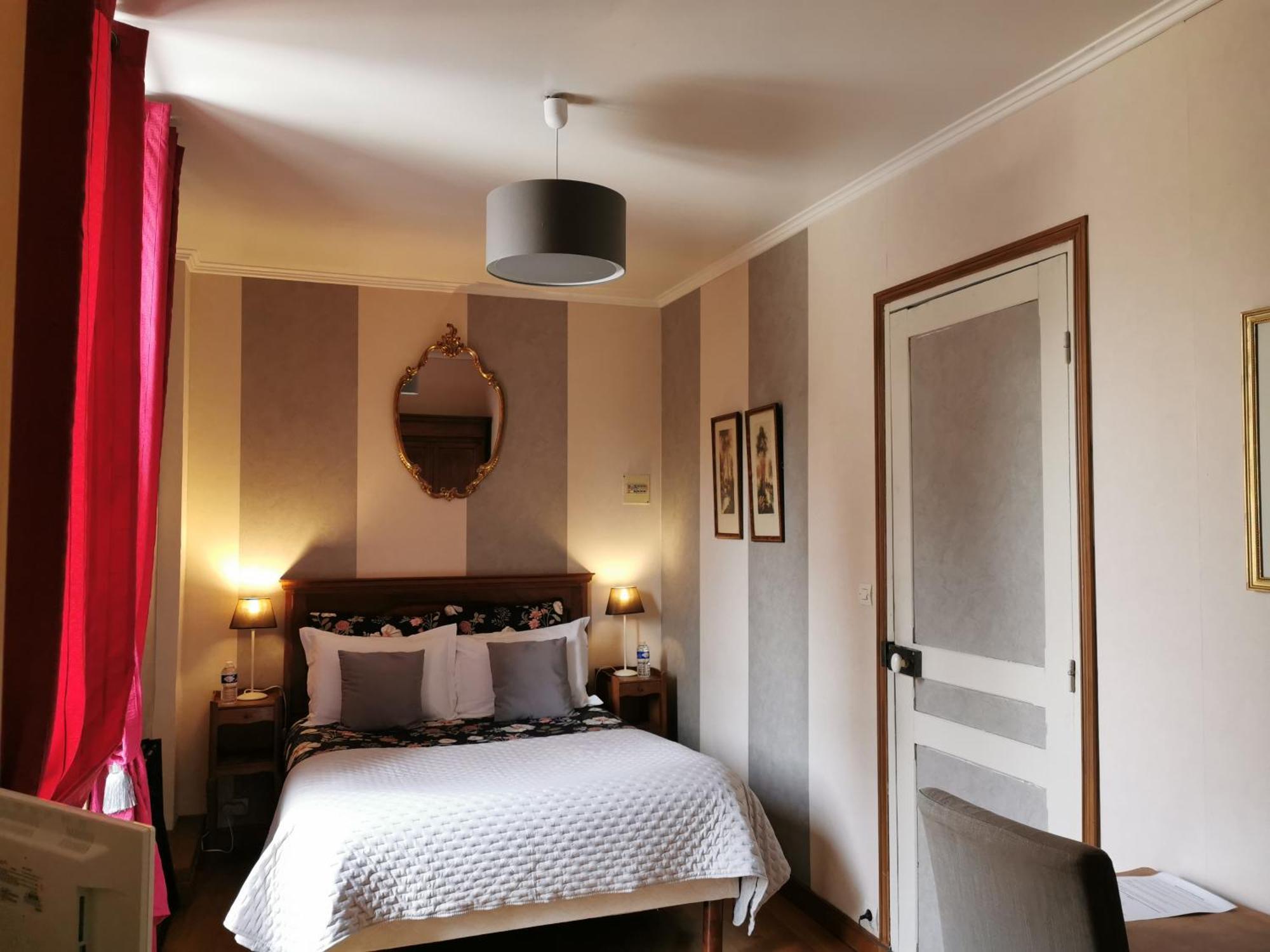 La Chasse Royale Hotell Plailly Eksteriør bilde